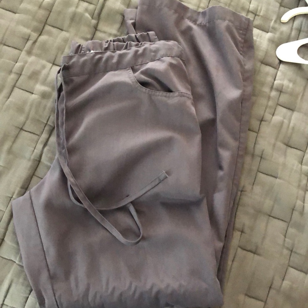 Grey’s Anatomy scrub pants